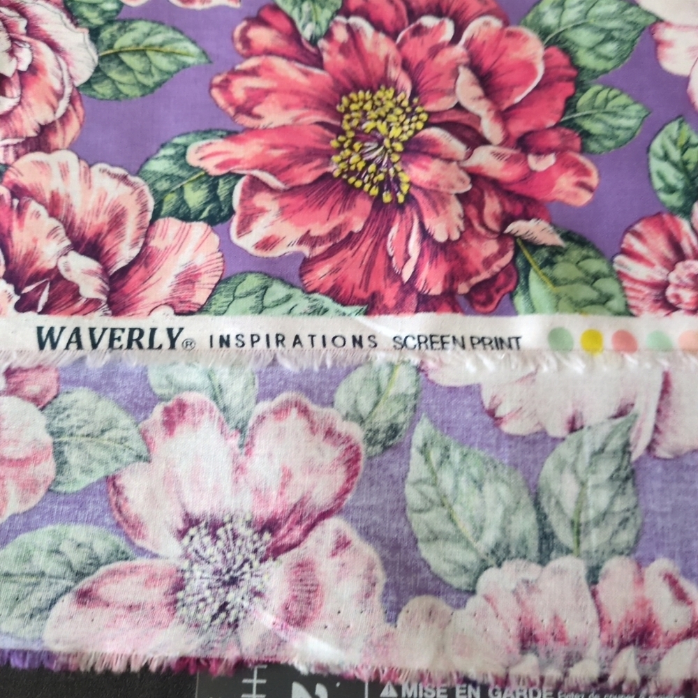 Flowered Cotton Fabric 45" X 39" - Picture 2 of 2